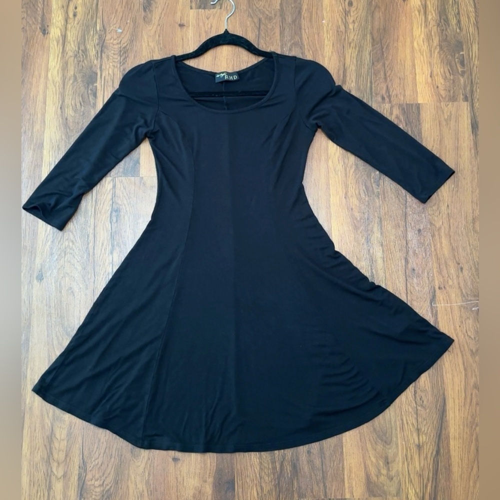 Chic Black Midi Dress